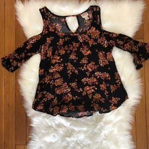 Mossimo dark floral cold shoulder top